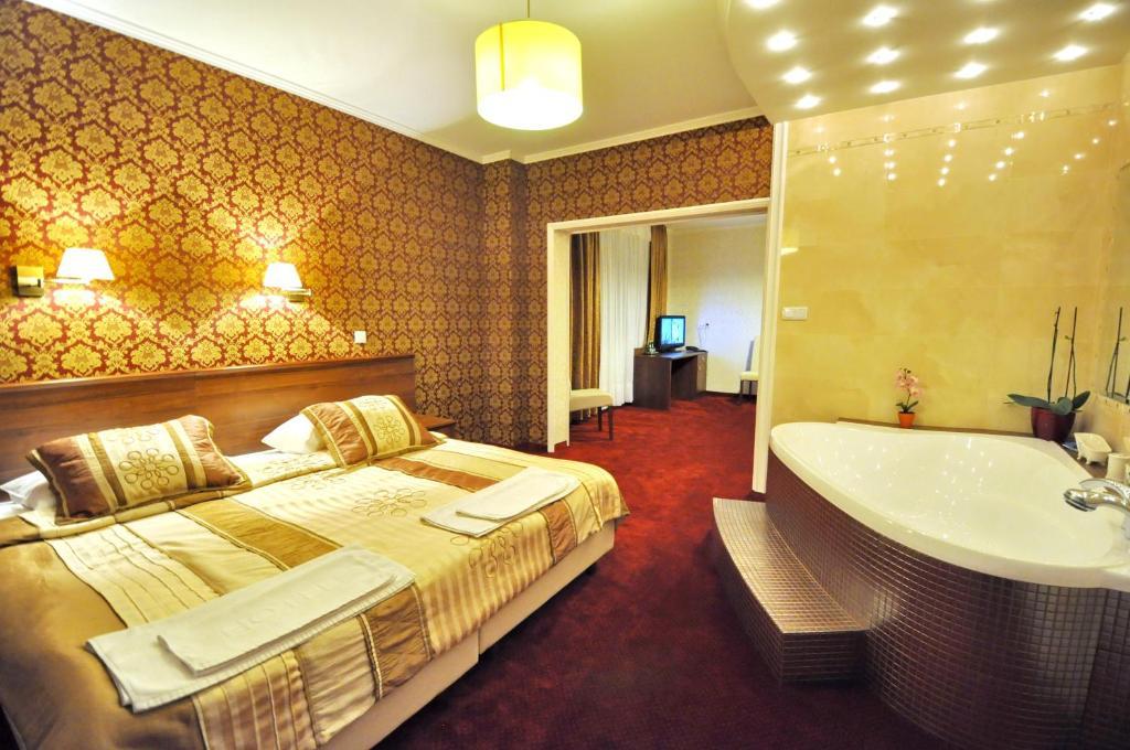 Hotel Chabrowy Dworek Teresin Rom bilde